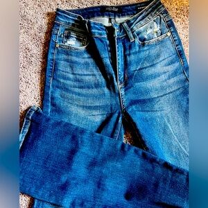 Judy Blue Medium Blue Slim Bootcut 3/26